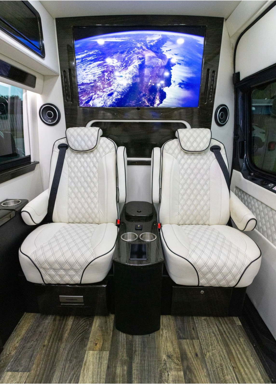 Mercedes-Benz JET Sprinter gallery image
