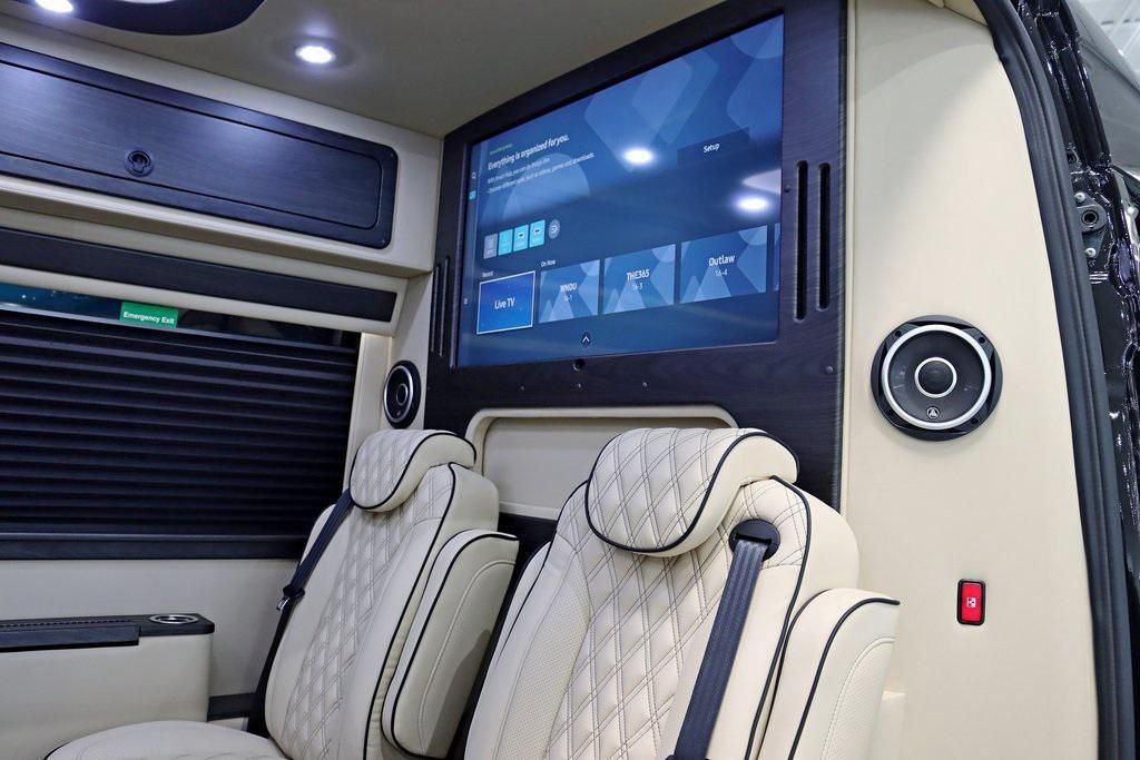 Mercedes-Benz JET Sprinter gallery image