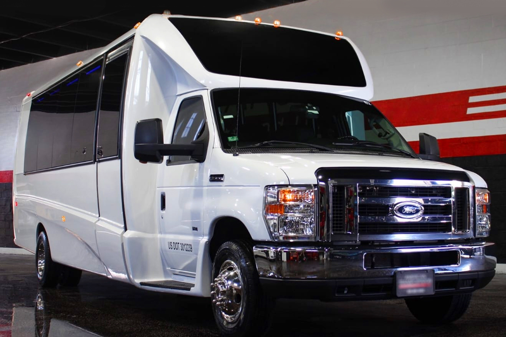 Motor Coach Buses gallery image